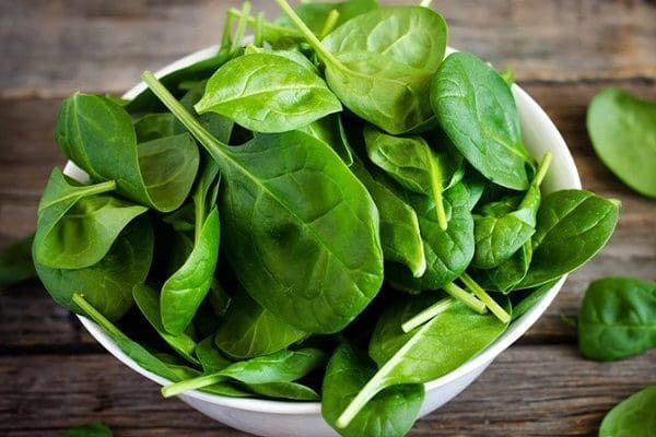 Trị hôi miệng bằng rau bina