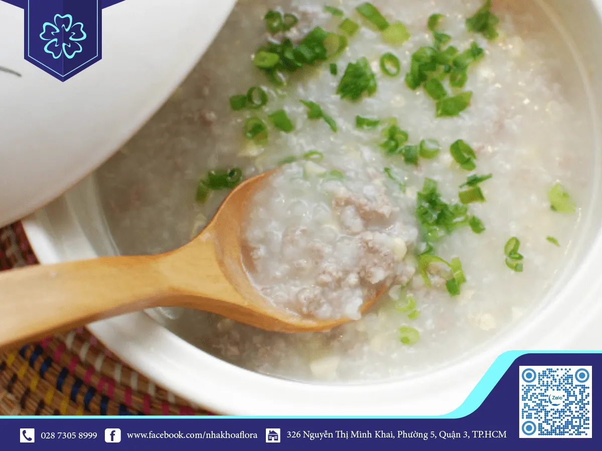 Nên ăn thức ăn mềm sau khi bọc răng (ảnh minh họa)