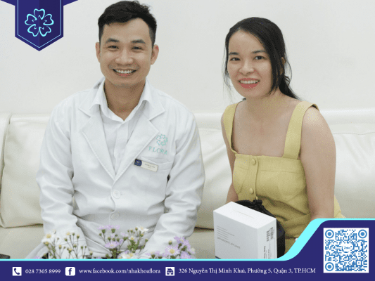 Khách hàng lựa chọn niềng răng Invisalign tại nha khoa Flora