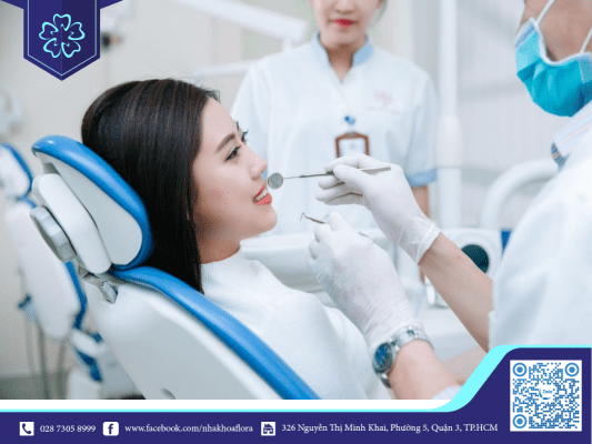 Thăm khám và nhận tư vấn trước khi chữa cười hở lợi (ảnh minh họa)